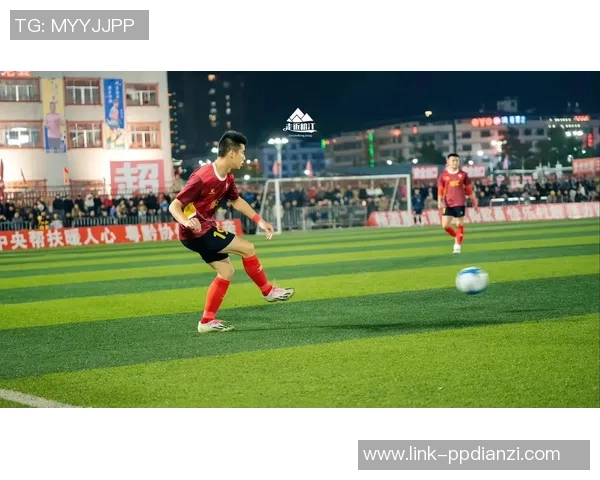 球员畅谈足球背后的故事与激情分享他们的梦想与挑战